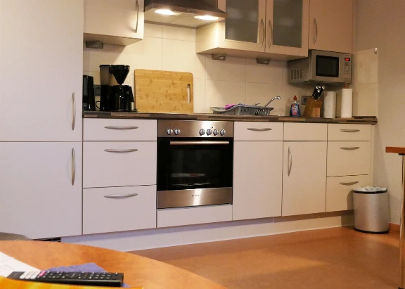Blick auf die Küche in der Ferienwohnung 9 im Haus Dallacker